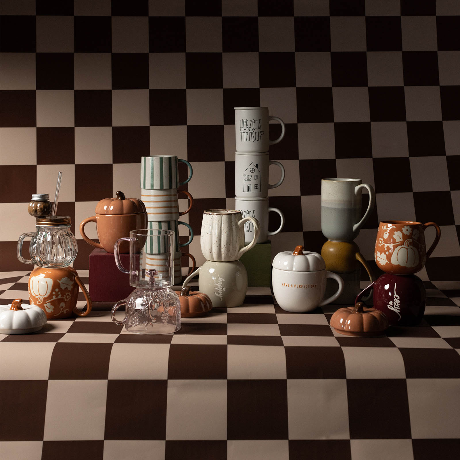 Tasse Haus mit Deckel