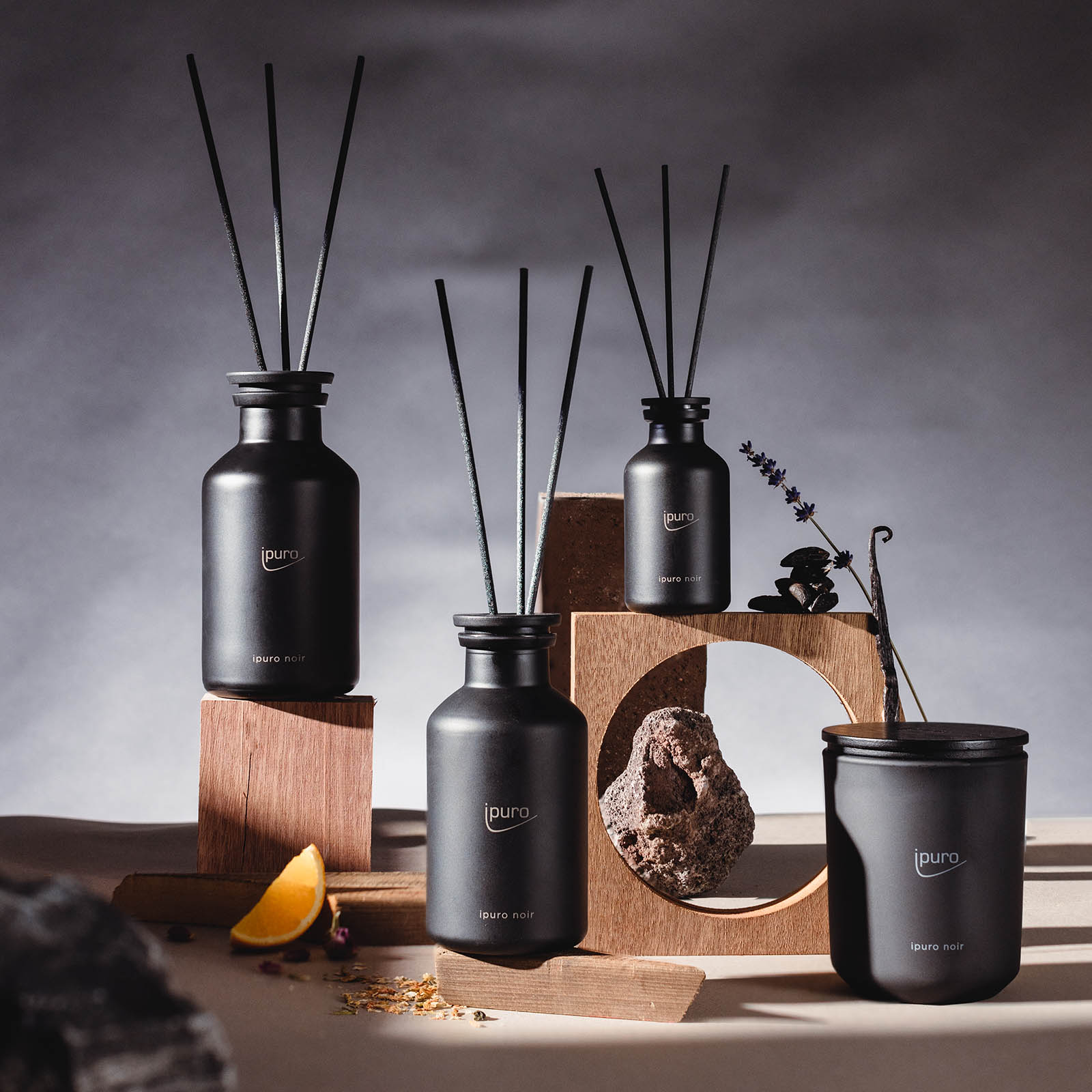 ipuro CLASSIC Duftkerze Noir
